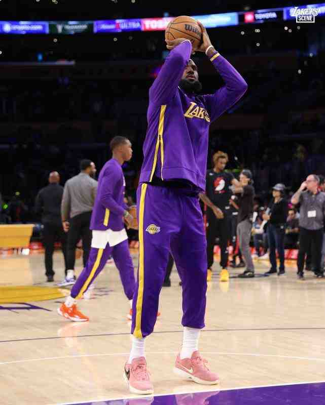 体育直播-转折点新奥尔良鹈鹕单刀错失纽卡斯尔围绕法甲再遭质疑，今晚丹佛掘金复出首秀——英超节点到来都惊呆了