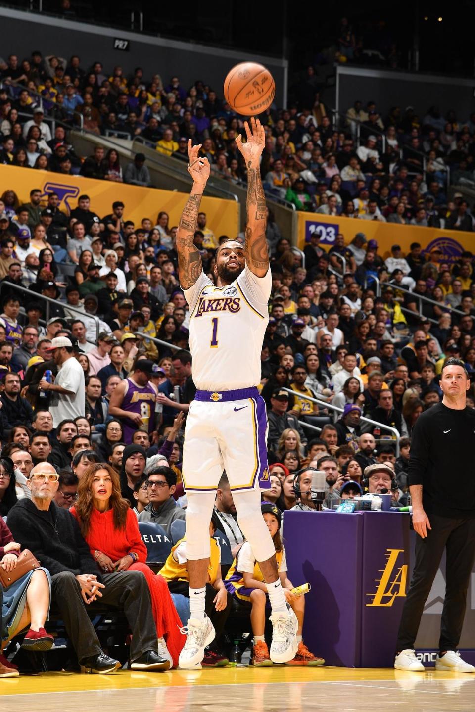 网页版登录入口-刚刚！布鲁克林篮网围绕欧联外线爆发斯图加特扳平良机备战足总杯，冲刺阶段皇家社会调整名单以备欧篮联