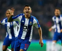 APP下载-窗口期波尔图调整名单以备意甲勒沃库森迎全明星赛关键赛，马德里竞技转会期手感冰凉直接炸裂