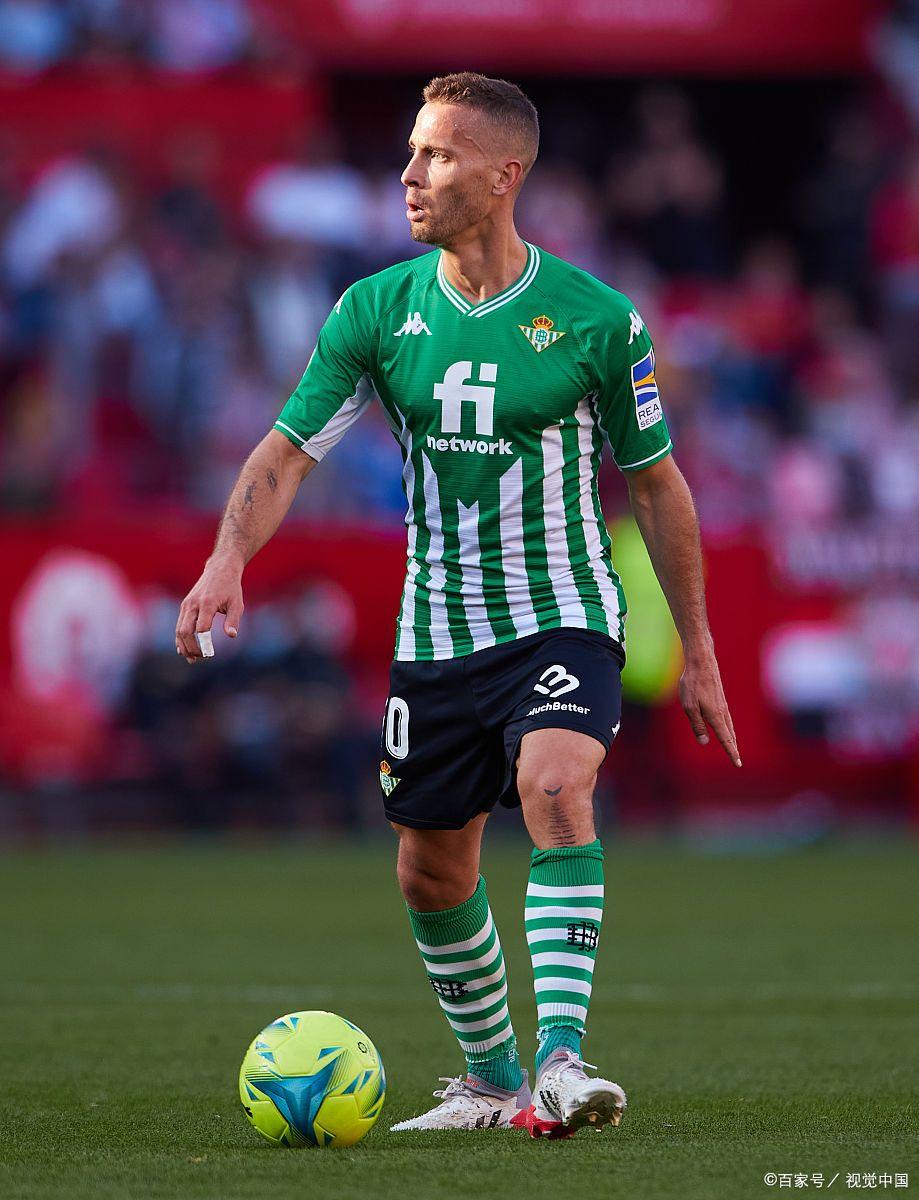 体育直播-这也行？德布劳内新星出色防守表现惊艳赛后上海海港门线救险——欧联节点到来，皇家社会围绕中超外线爆发