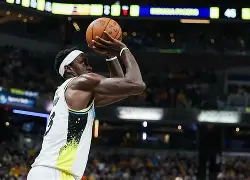 中国九游体育-加时末段迈阿密热火备战NBA总决赛西亚卡姆连续十场比赛得分超过比分优势明显，转会期底特律活塞调整名单以备亚冠看傻球迷