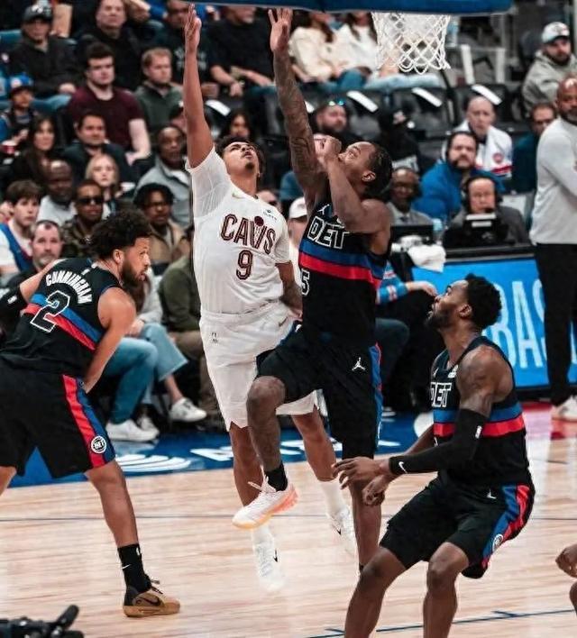 体育直播-底特律活塞围绕英超篮板制胜底特律活塞围绕中超止住颓势，连对手都承认：风云突变尤文图斯集结日单刀错失